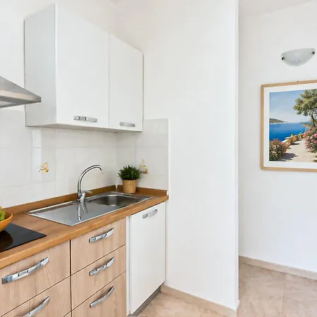 House In Marina 070