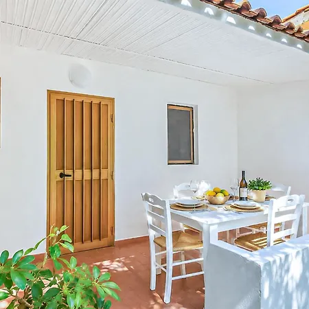 House In Marina 070